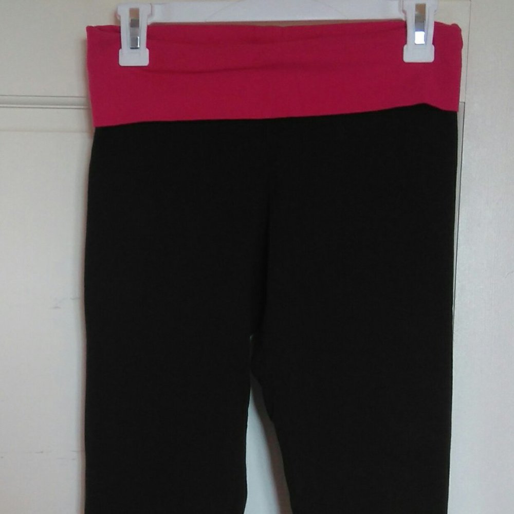 Aerie Slim Gym Cropped Leggings M NWOT